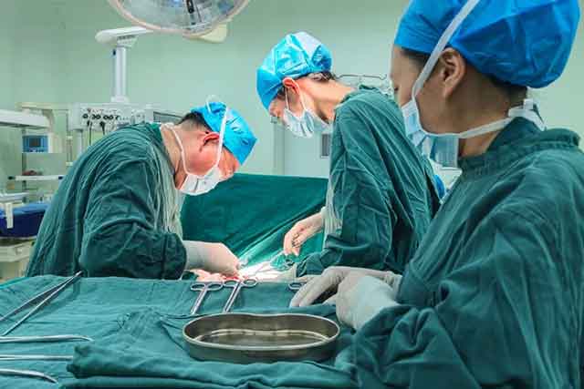 以为只是“肚子疼”？警惕腹股沟里的“不速之客”